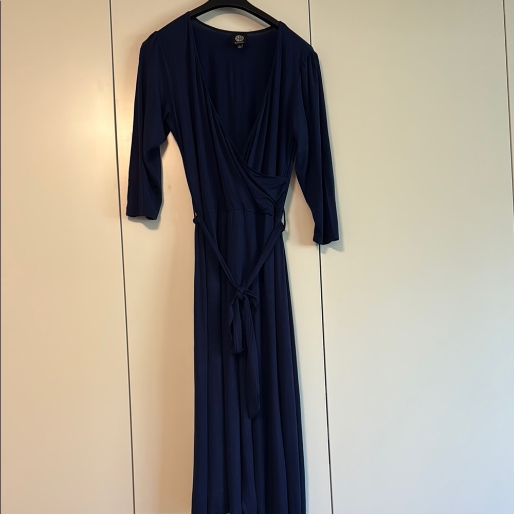 Bobeau Blue V-Neck Gown with 3/4 Sleeves